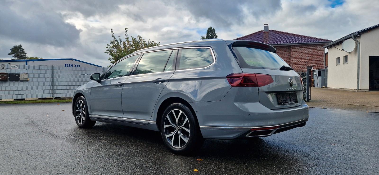 Volkswagen Passat  Elegance 147KW Digital LED  AHK