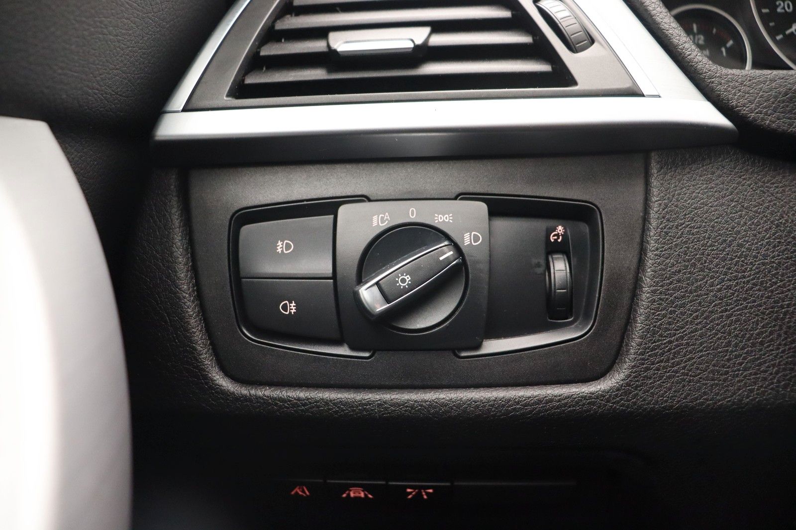 Fahrzeugabbildung BMW 320d Sport-Line