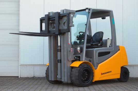 Jungheinrich EFG545 - Triplex - 100% Kapazität - Bj. 2022 - 