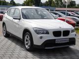 BMW X1 18 i sDrive AUTOMATIK/2.Hand/nur 74.000km/PDC - BMW X1 aus 2012 mit Benzin-Antrieb