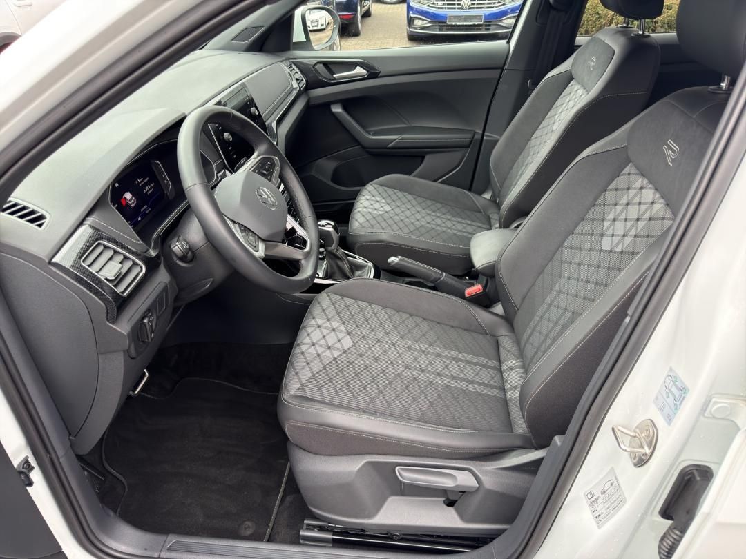 Fahrzeugabbildung Volkswagen T-Cross R-LINE 1.0 TSI.DSG.RFKamera.SH.Keyless.N