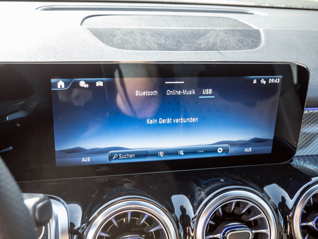 Mercedes-Benz GLB 200 AMG Special Edition AHK Distr. LED Pano foto 13