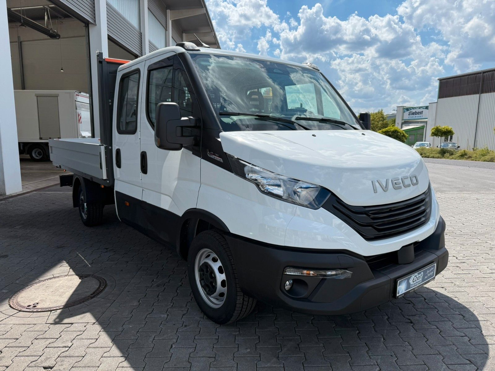 Fahrzeugabbildung Iveco 35S18HA8 D Pritsche *R 3750 mm*Automatik*