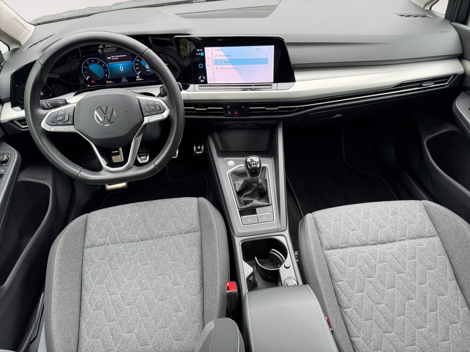 Volkswagen Golf - Bild 11