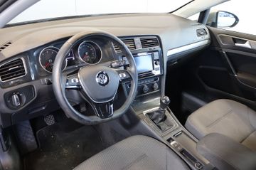 Volkswagen Golf VII Lim. 1.5 TSI Comfortline FRONT+PDC+ALU