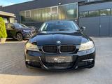 BMW 320d Touring xDrive M PANO/AHK/NAVI/XENON/18" - BMW 320 aus 2010