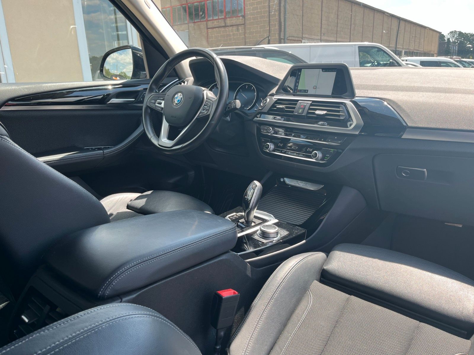Fahrzeugabbildung BMW X3 xDrive20d xLine Navi LED SPORTSITZE Leder 19"
