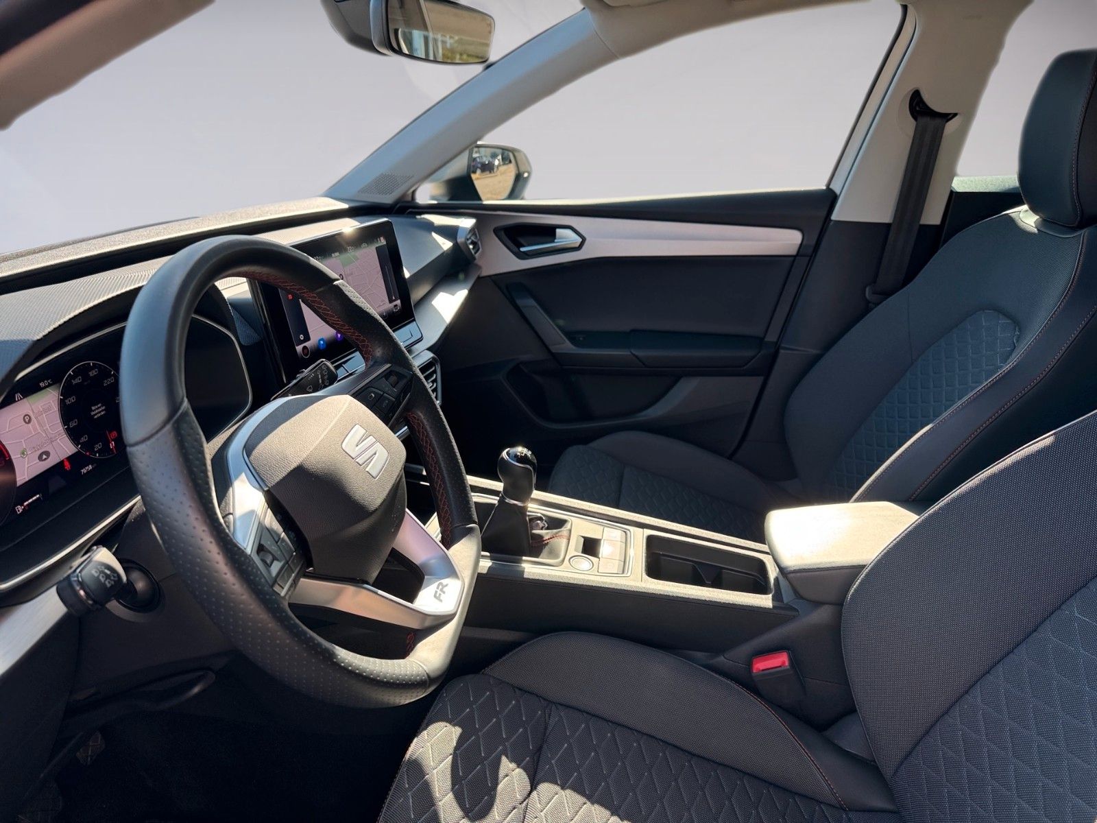 Fahrzeugabbildung SEAT Leon Sportstourer FR-Line 2.0 TDI
