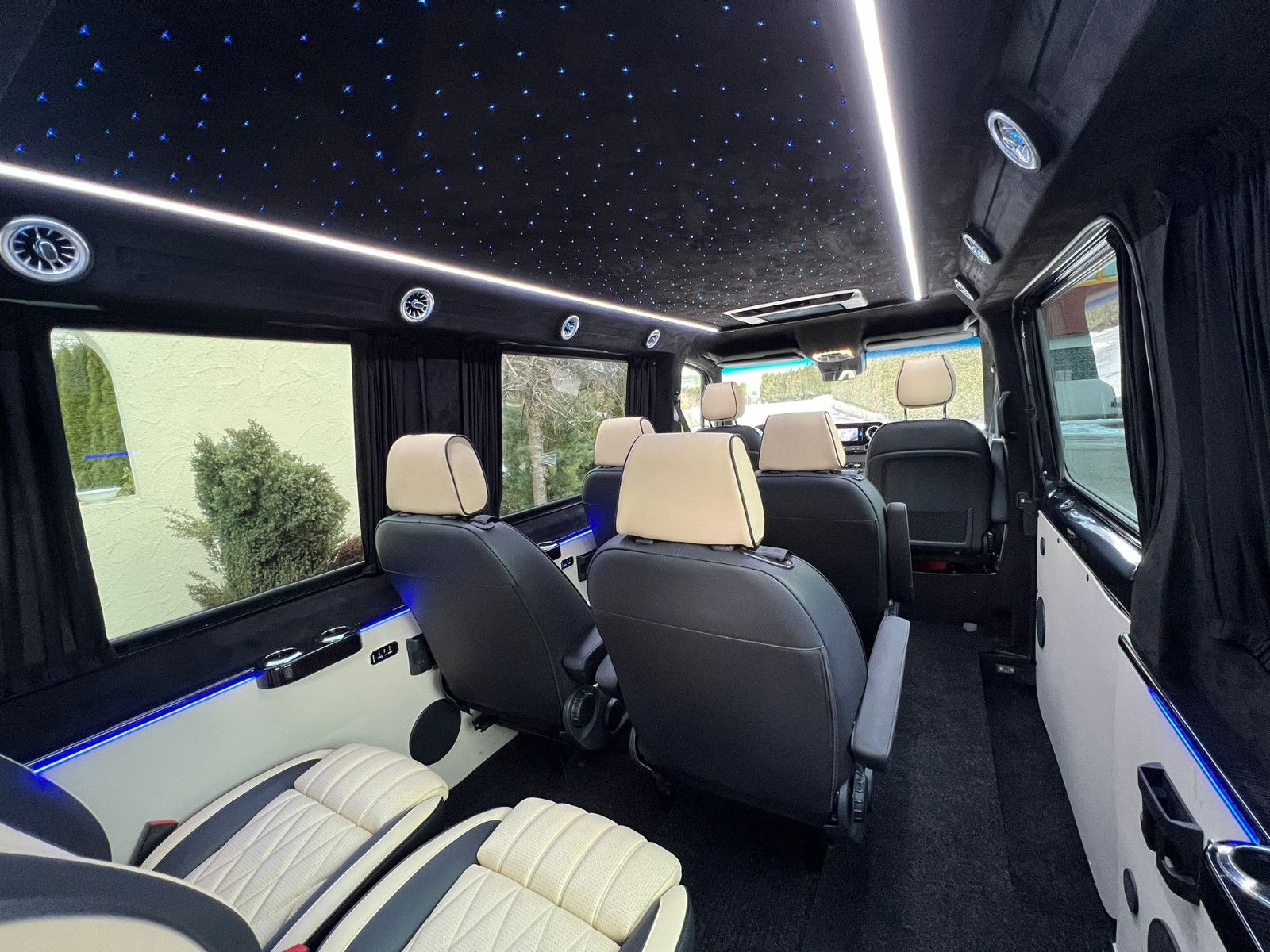 Mercedes-Benz Sprinter 319 CDI VIP + Edition 9 Sitze imagem 3