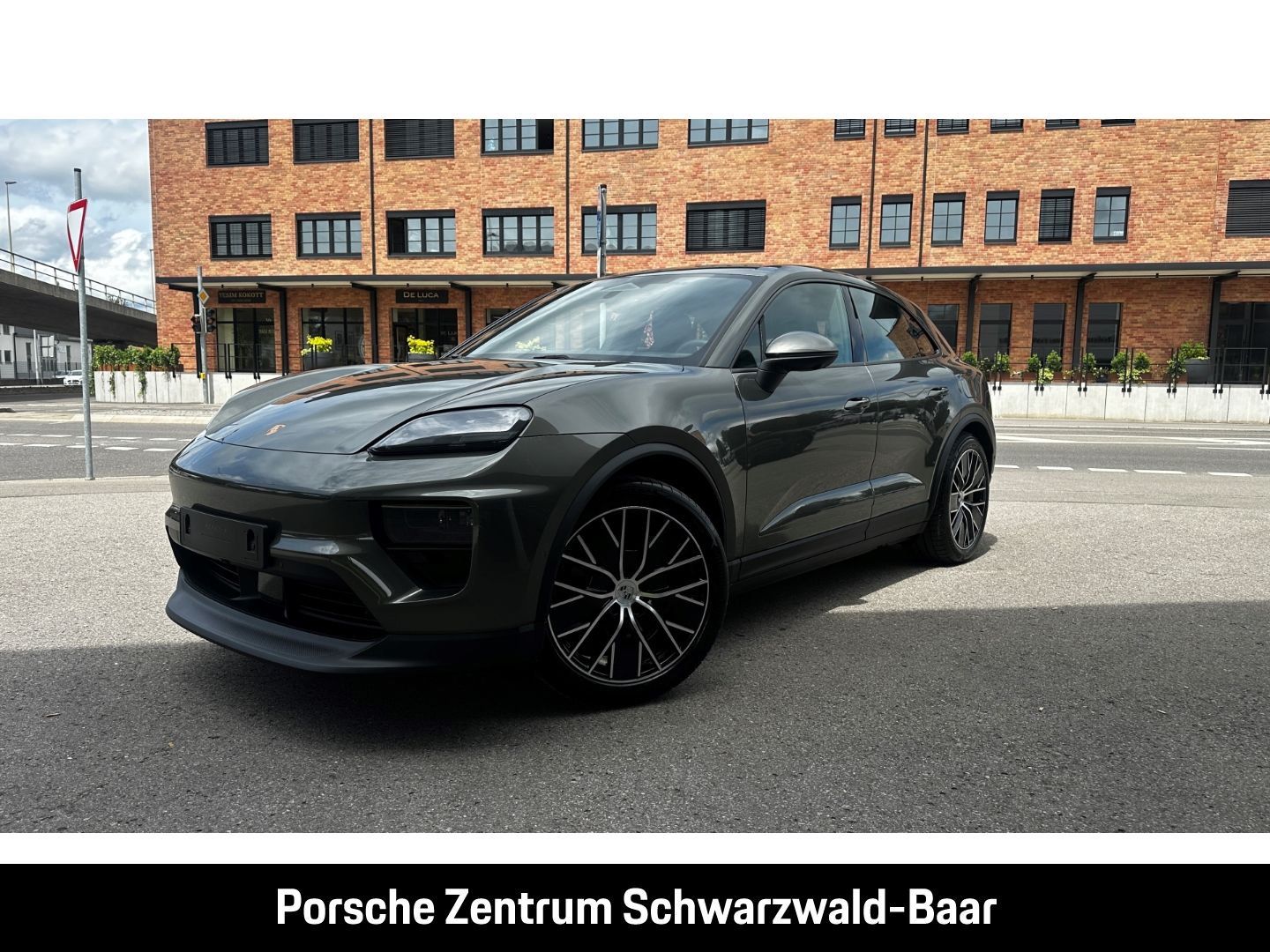 Porsche Macan - Bild 1