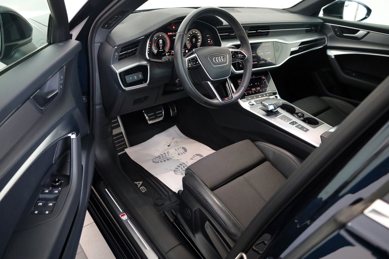 Fahrzeugabbildung Audi A6 45 TDI quattro S Line T.Leder,Navi,LED,ACC,SH