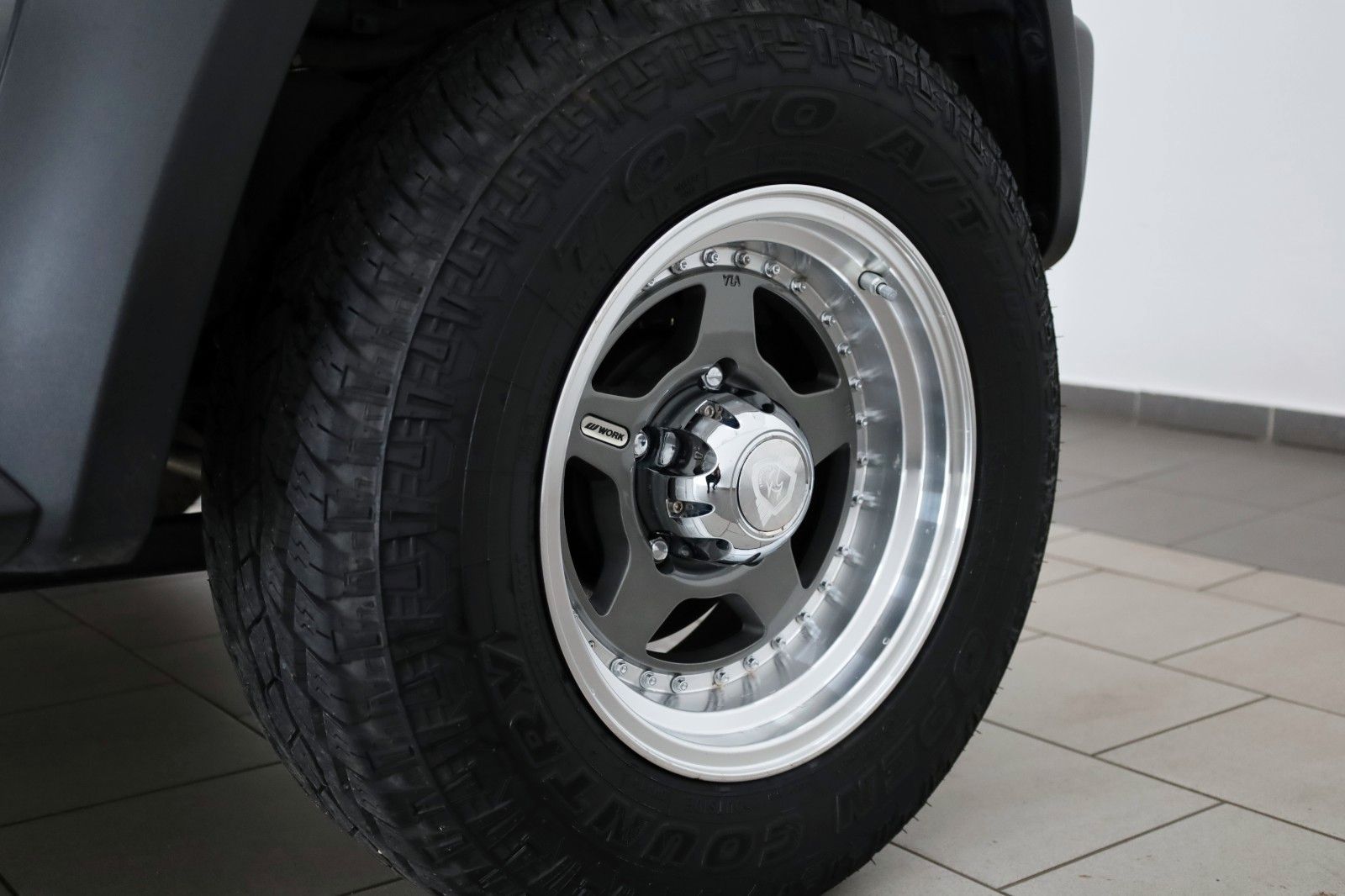 Fahrzeugabbildung Suzuki Jimny Comfort AllGrip NFZ,Temp,SH,8 fach bereift