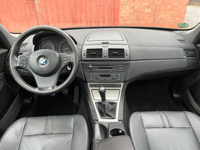 BMW X3 2.0d Bild 8