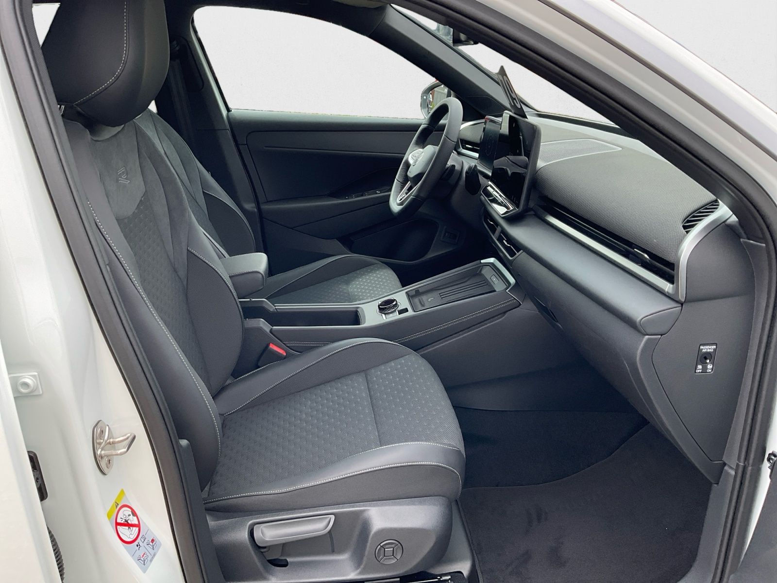 Volkswagen T-Roc - Bild 15