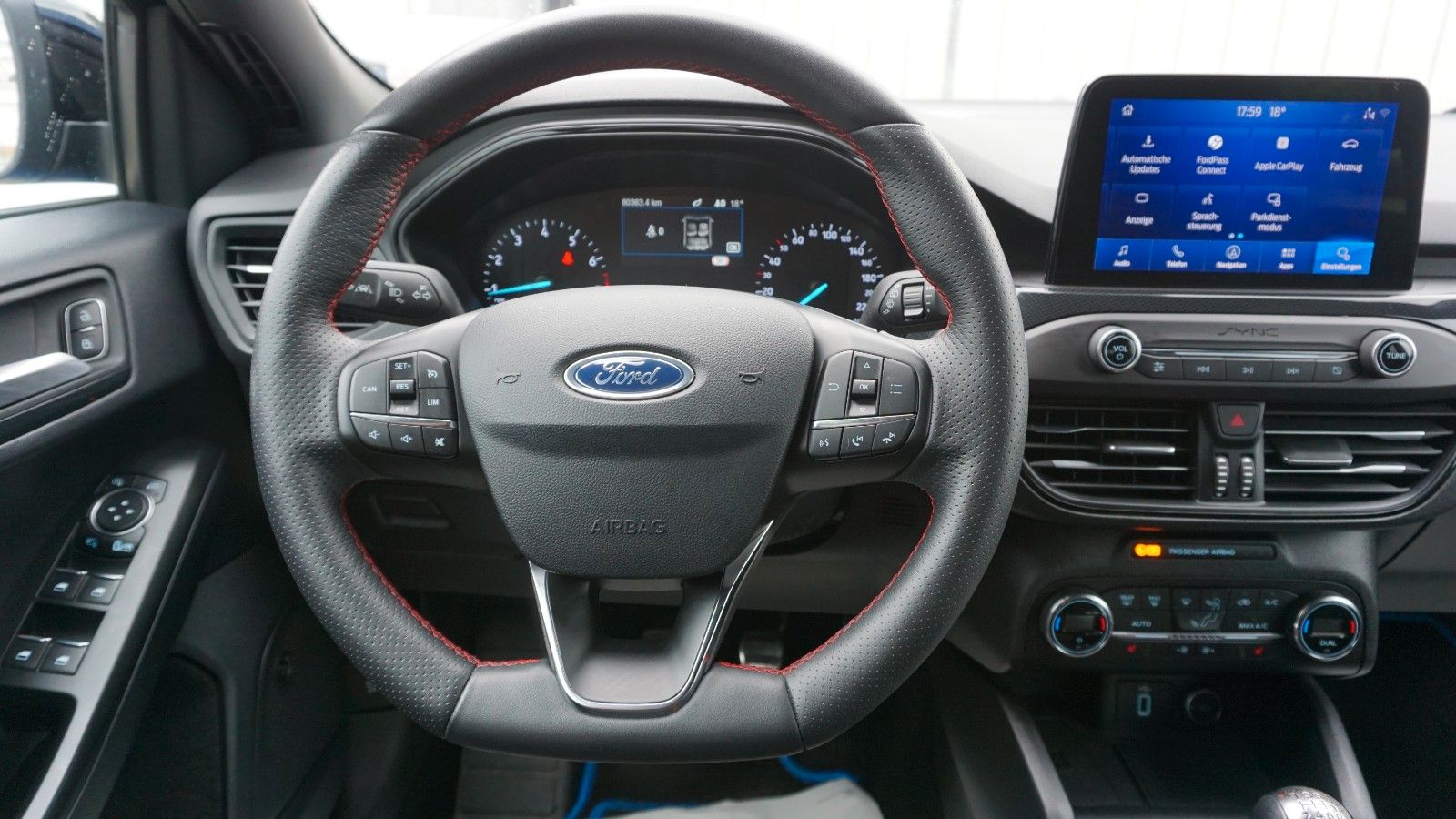 Fahrzeugabbildung Ford Focus Lim. ST-Line, Navi, LED, B&O Sound+WR