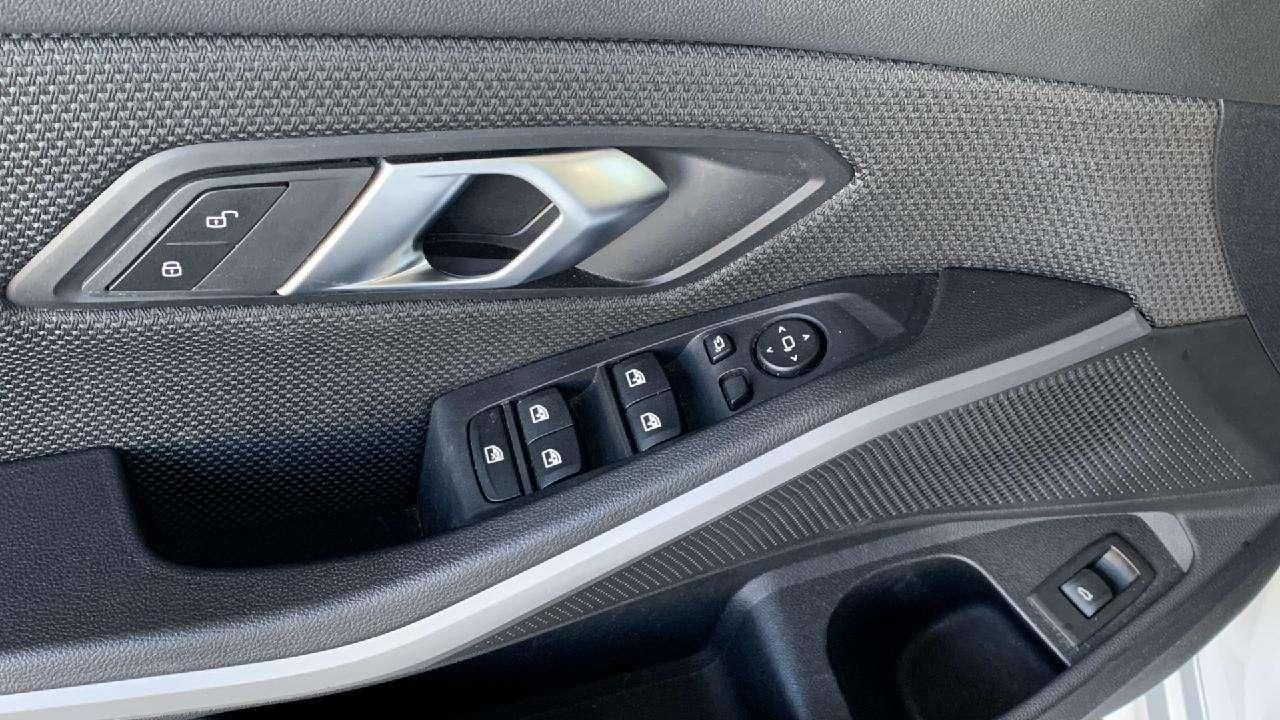 BMW 320 d Touring foto 11