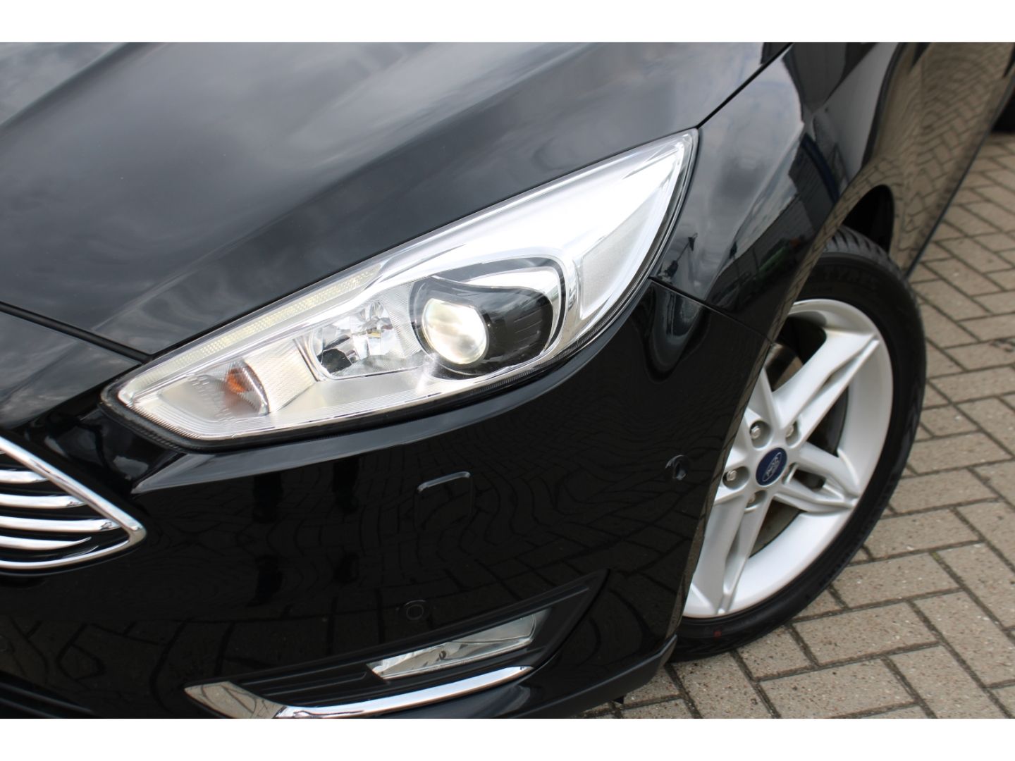 FORD Focus Turnier Titanium 1.5 EcoBoost Xenon RFK GR - Image 25