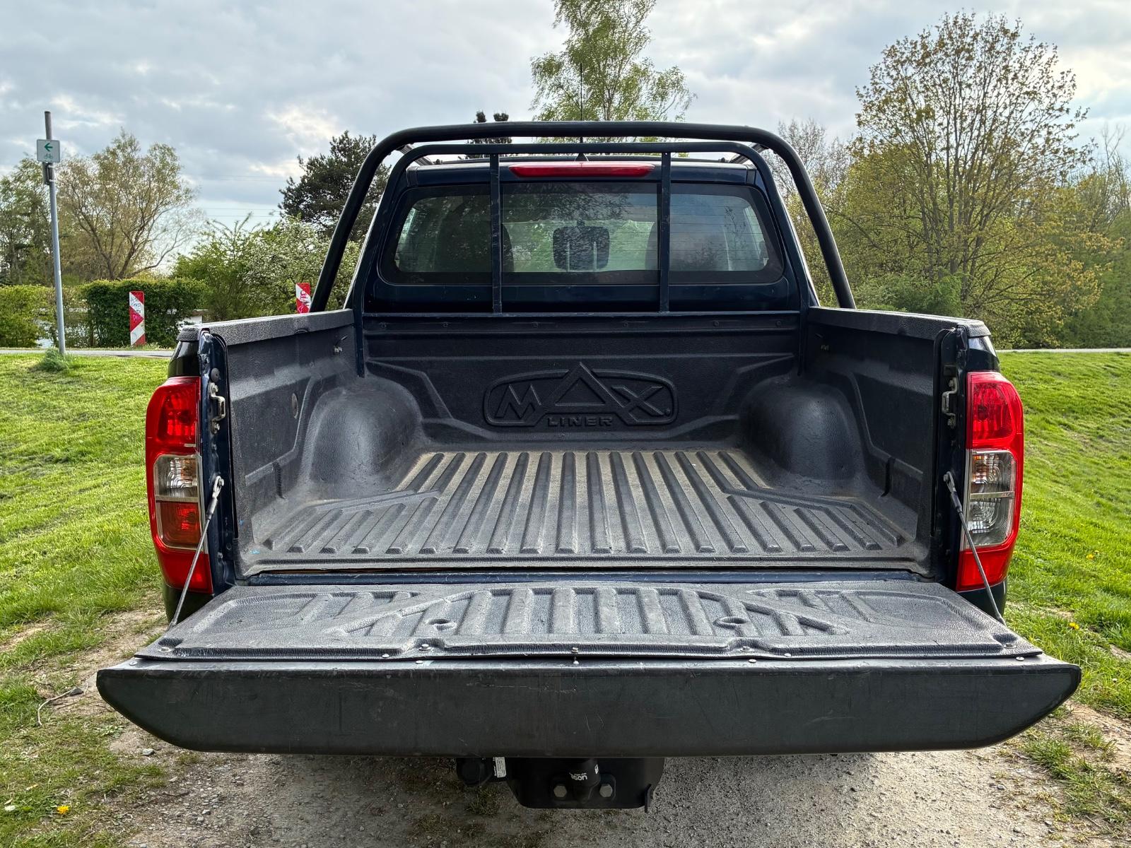 Nissan Navara NP300 Double Cabine 163ch - 2 ème main - Attelage - Entretien complet - CT récent