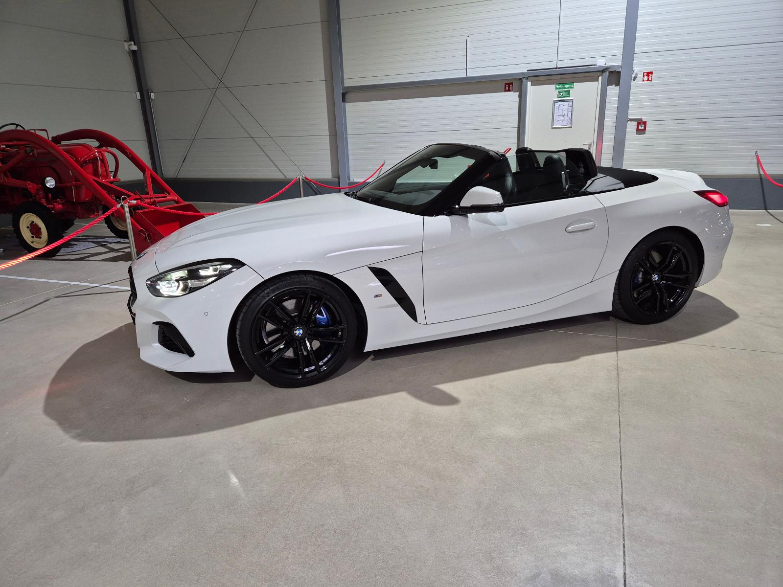BMW Z4 M40i A/M-AERO/BUSINESS-P./NAVI/19"LM/1.HD