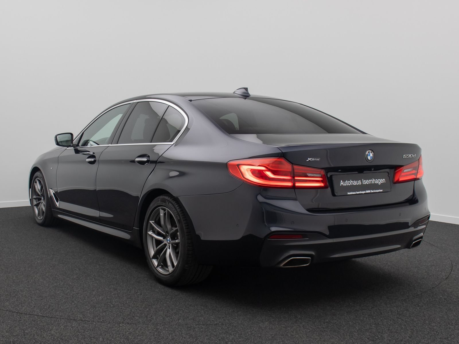 Fahrzeugabbildung BMW 530d xD M Sport 360°Komfort ACC HUD DisplKey H/K