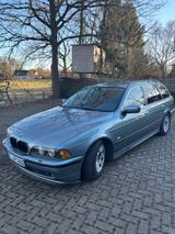 BMW 520i A Sport touring Sport - BMW 520 aus 2002: Kombi