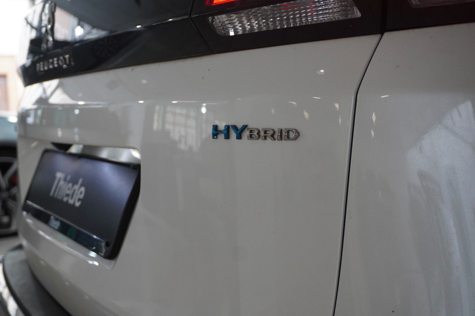 Fahrzeugabbildung Peugeot 3008 Hybrid PHEV ALLURE NAVI/LED/KAMERA/SHZ/AHK