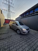 Opel zafira 1.9 Diesel Automatik Tüv neu - Opel Zafira: Automatik, 1.9