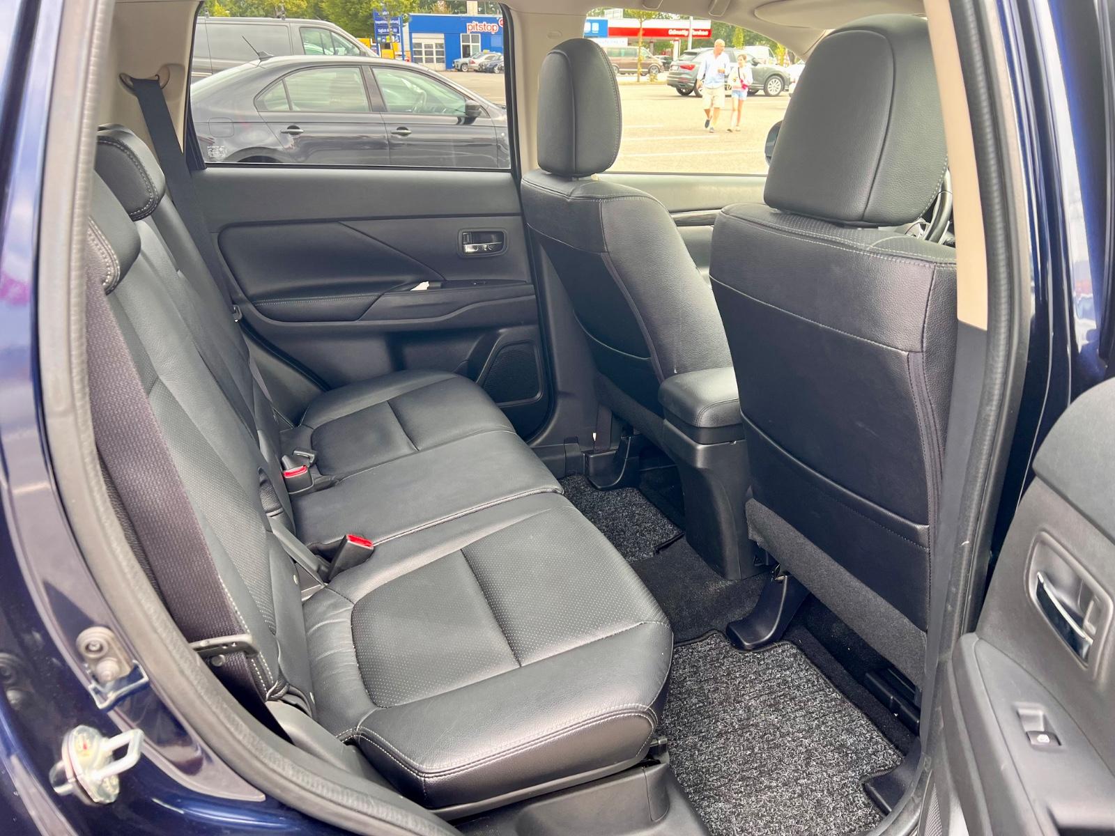 Mitsubishi Outlander 2.2 DI-D 4WD Automatik, 7 Sitzer 
