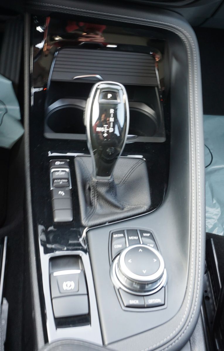 Fahrzeugabbildung BMW X1 sDrive 18i Sport Line, Kamera, PDC, Panorama