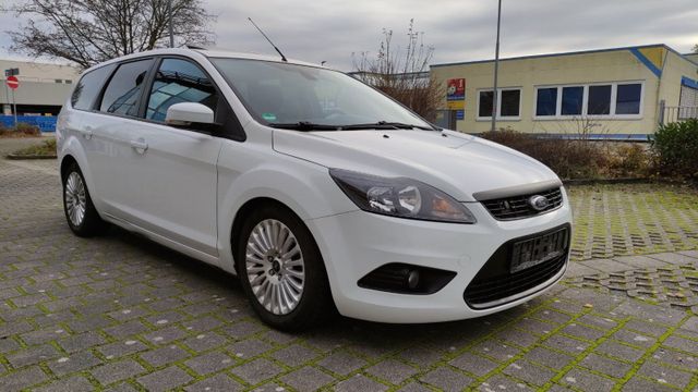 Ford Focus 1,8 Turnier Titanium.Neu TÜV!