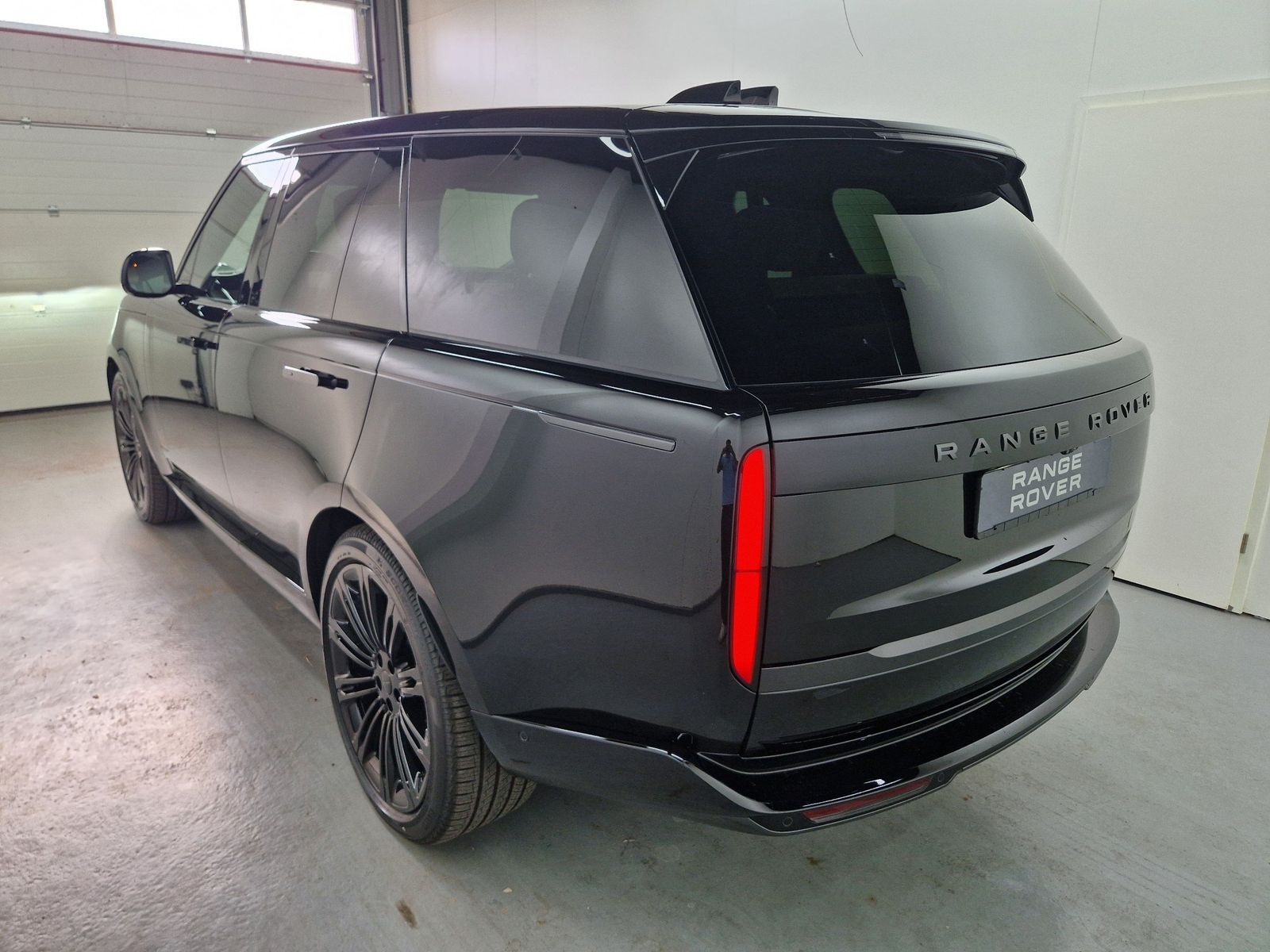LAND ROVER Range Rover  SWB 3.0 Diesel D350 Autobiography – Bild 2