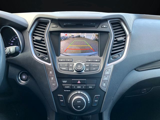 Hyundai Grand Santa Fe