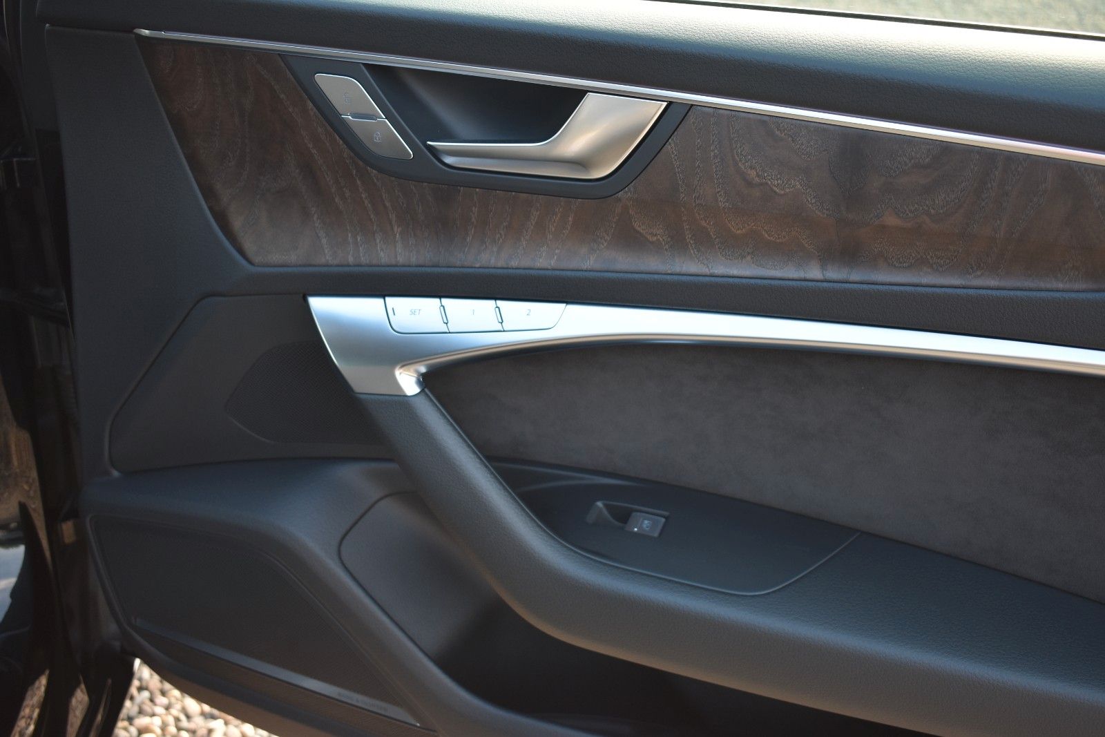 Fahrzeugabbildung Audi A6 55 TFSI quattro sport HUD Pano Standh. Nachts