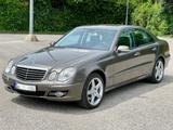 Mercedes-Benz E 500 4MATIC *Voll-Austattung*Sehr gepflegt* - Mercedes-Benz E 500 in Stuttgart