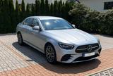 Mercedes-Benz E300e 4M 2xAMG 360° - Mercedes-Benz E 300 mit Hybrid-Antrieb: Silber, Limousine