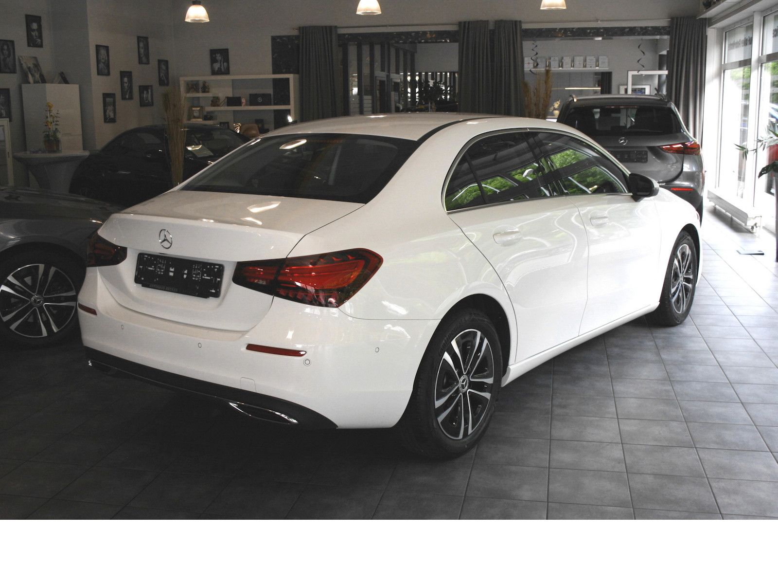 Fahrzeugabbildung Mercedes-Benz A 180 Progres.Limousine*MBUX*LED*Winterpaket
