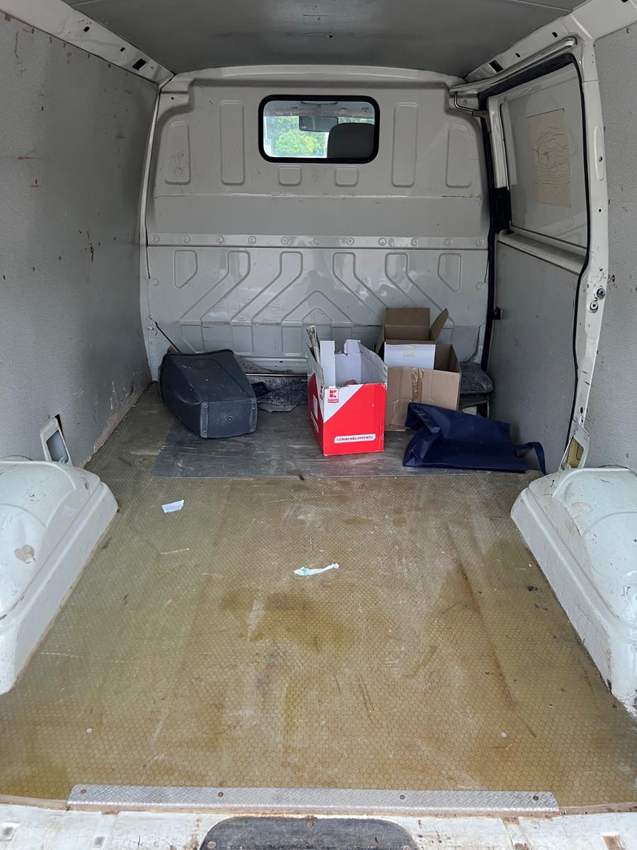 Volkswagen VW T4 Transporter LKW Kasten 2.5TDI TÜV NEU