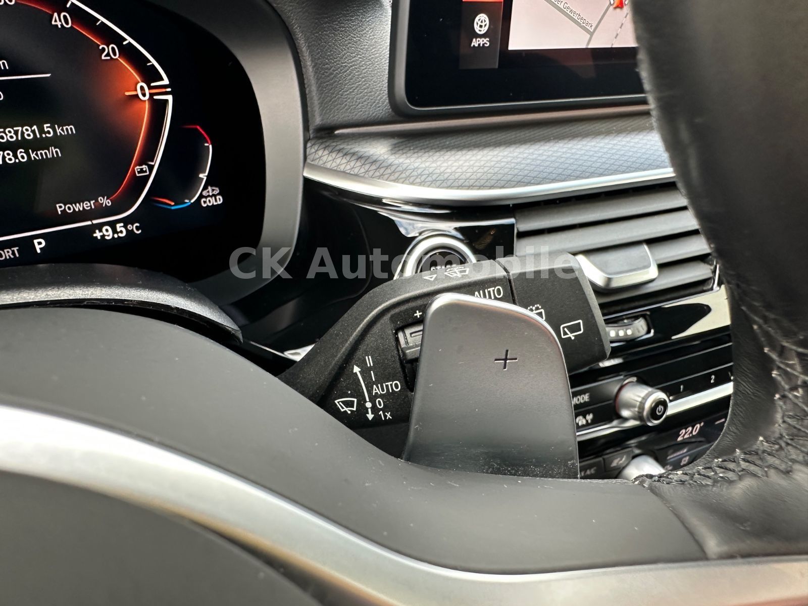 Fahrzeugabbildung BMW 520d xDrive M-Sport/Navi/Head-Up/LED/ACC/Kam.