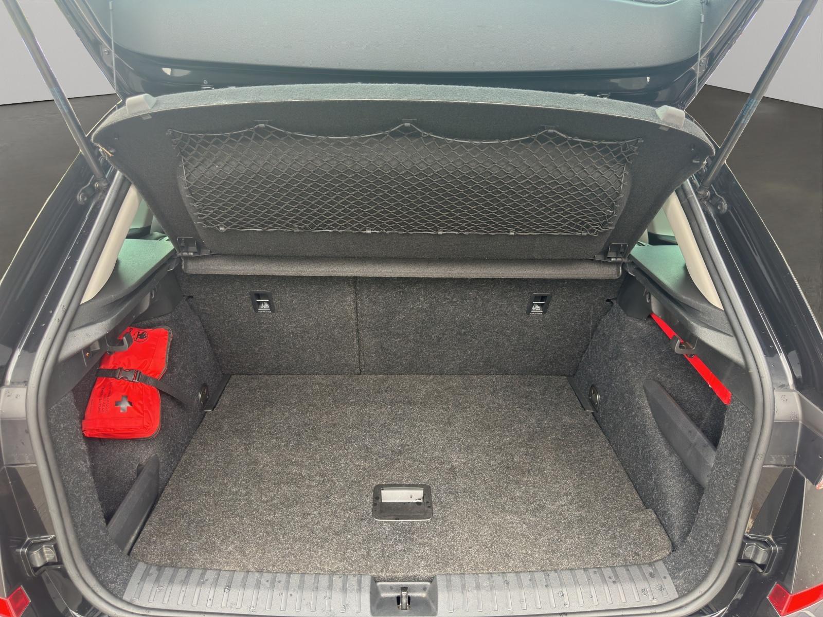 Skoda KAMIQ TOUR 1.0 TSI DSG NAVI+AHK+KAMERA+GRA+