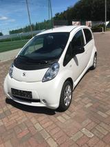 Peugeot iOn Elektromotor 49 kW Modell 2018 Modell 2018 - weiße Peugeot iOn