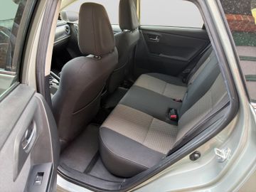 Toyota Auris - 9
