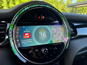 MINI Cooper DAB LED Navi Komfortzg. Tempomat Shz PDC