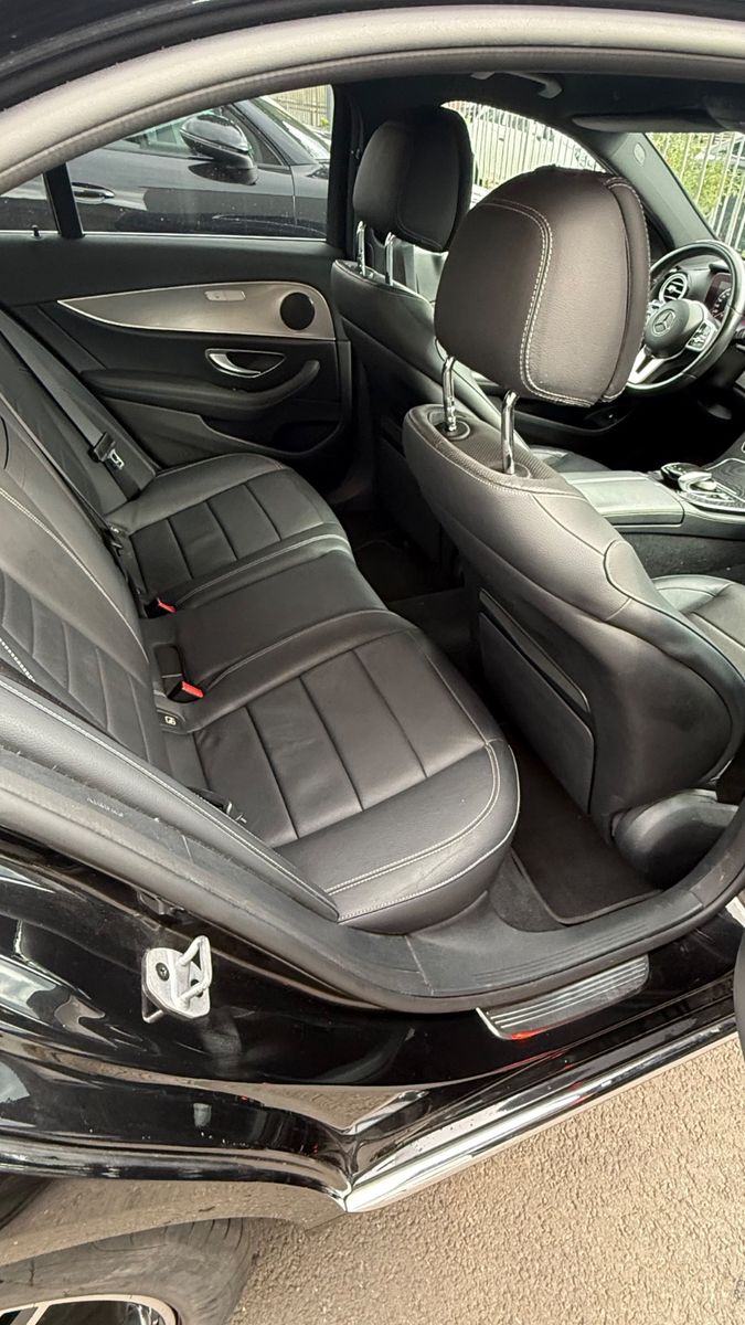 Fahrzeugabbildung Mercedes-Benz E 400 E Limousine E 400 d 4Matic