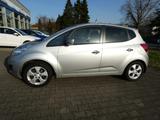 Kia Venga 1,6*AUTOMATIK*ERST 54TKM*KLIMA*SHZ*AHK* - silberne Kia Venga