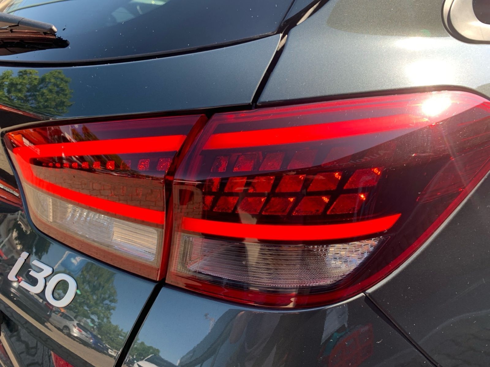 Fahrzeugabbildung Hyundai i30 Kombi 1.0 T-GDI 7-DCT Advantage Plus