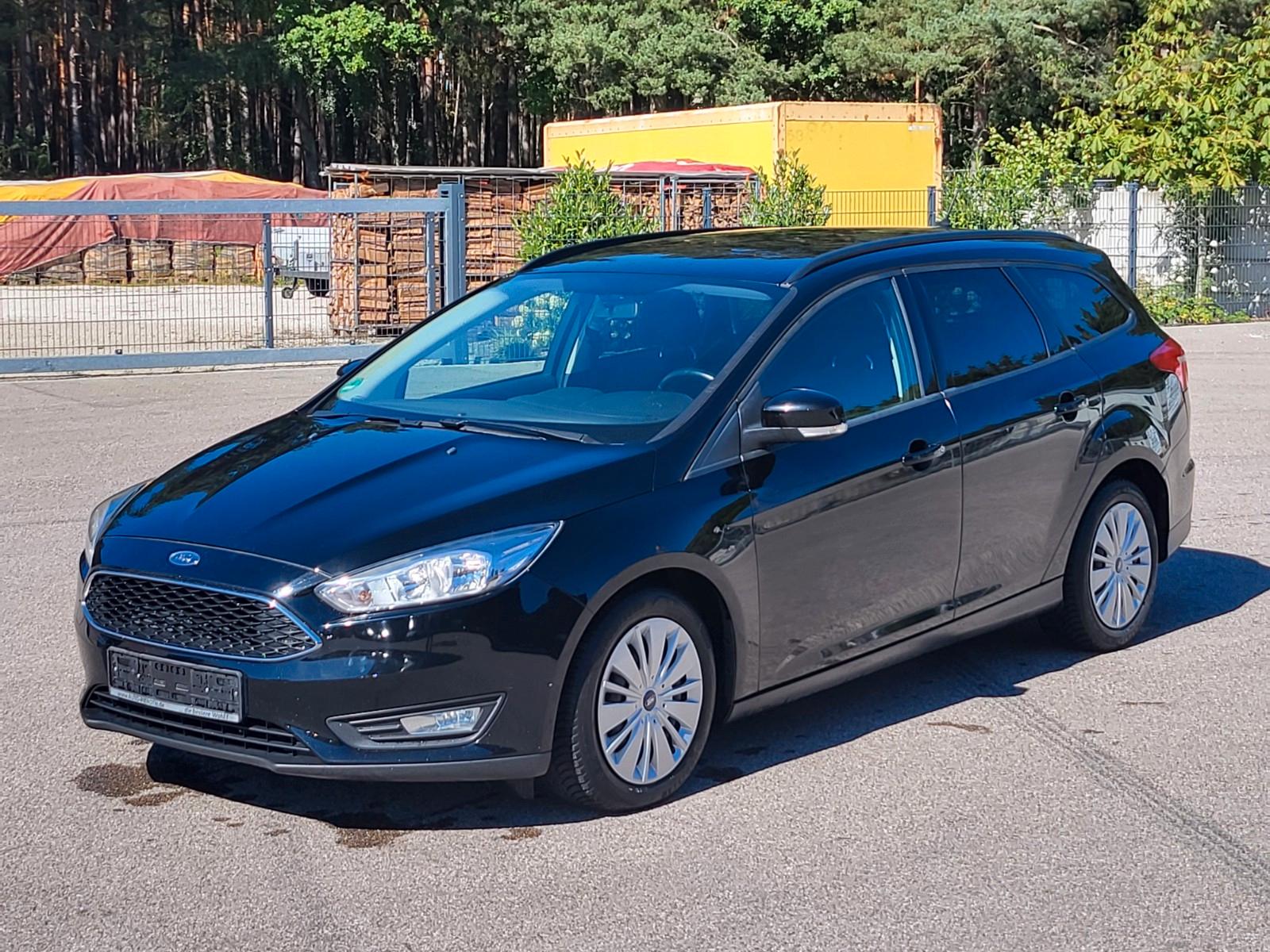 Ford Focus 1,0 EcoB. Turnier ZAHNRIEMEN NEU !