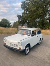 Trabant 1.1 Teilrestauriert frisch Lackier... - Trabant: Kombi, 1.1