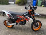 KTM 690 SMC-R - KTM SUPER MOTO