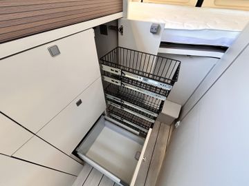 Westfalia Columbus 540 D Aufstelldach 350WP SOLAR SKYVIEW