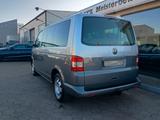 Volkswagen T5 Caravelle*TopZustand*TÜV+Service neu* - gebrauchte VW T5 Transporter aus dem Jahr 2005